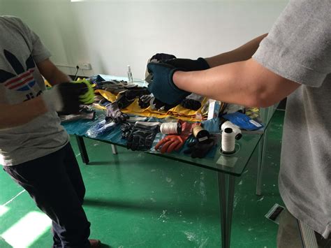 Ppe Gloves Training Scene 2 Baymro Safety China Start Ppe To Mro Protective Equipment