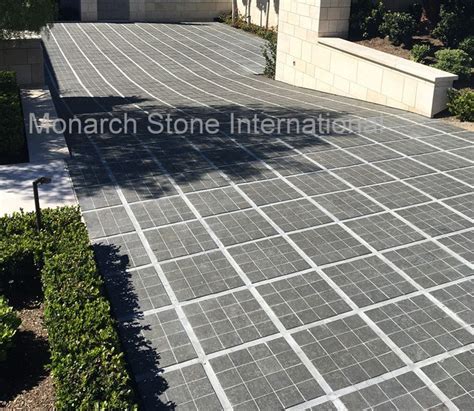 Using Basalt Stone For Paving Dimensional Projects