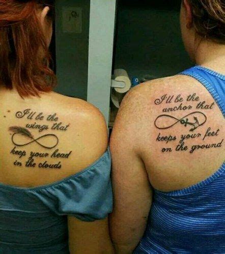 Tatuagens para mães e filhas Sister tattoos Friend tattoos Cute