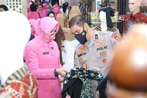 Peringati HKGB Ke 70 Tahun 2022 Gelar Bazar Dan Fashion UMKM