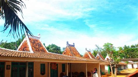 Nama Rumah Adat Suku Madura dan 4 Keunikannya - Budayanesia