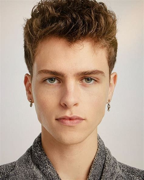 20 Mens Tousled Hairstyles 2023 Messy Haircuts For Men Mens Style