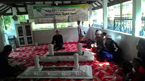 Makam Mbah Sholeh Darat Semarang Ruang Instalasi