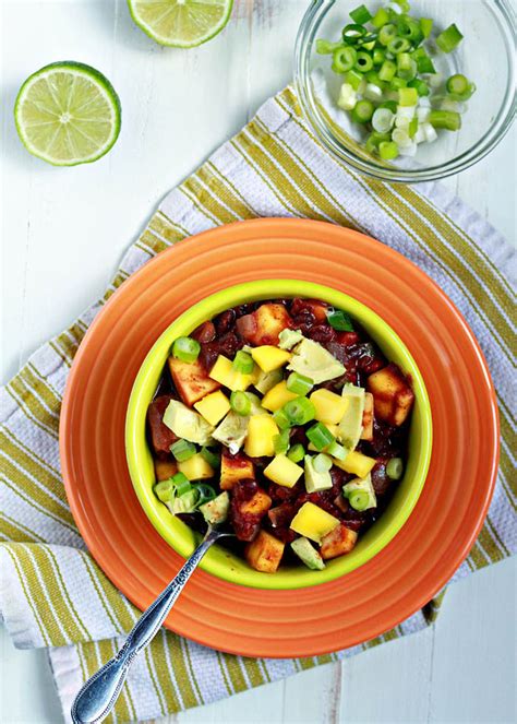 Slow Cooker Black Bean Mango Chili