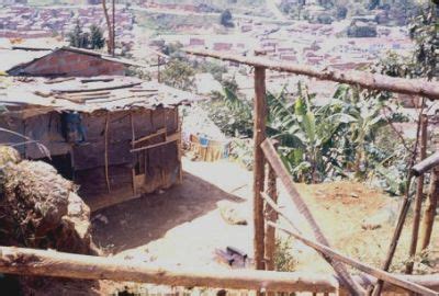 Villatina Vivienda Precaria En Zona Alta De Villatina Medellin