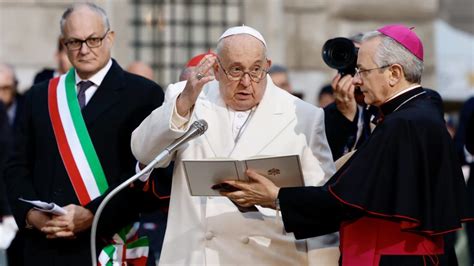 Pope Francis’ health: Is it time to worry?