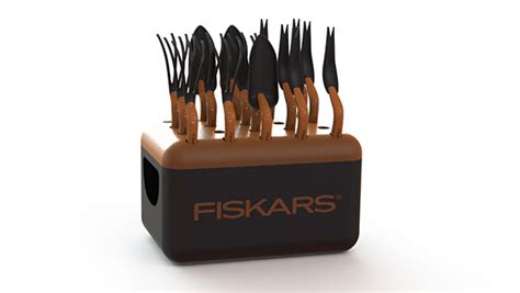 fiskars streamline series garden tools  behance