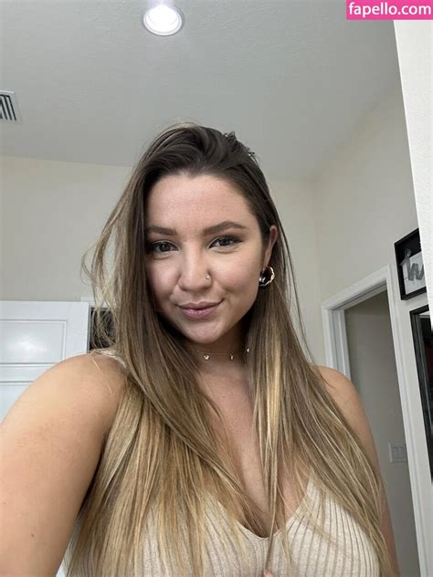 Lexi Love Lexi2legit Lexiloveyxo Nude Leaked OnlyFans Photo