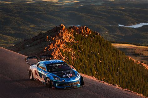 Pikes Peak Philippe Sinault L Alpine A110 A Une Cote D Affection