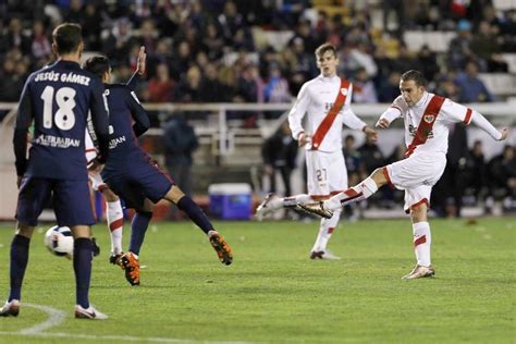 Vélez cifra el beneficio del Celta en la venta de Augusto en 2 4 millones