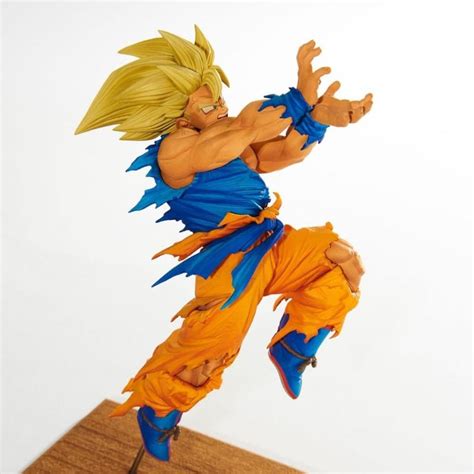 Goku Super Saiyan Kamehameha