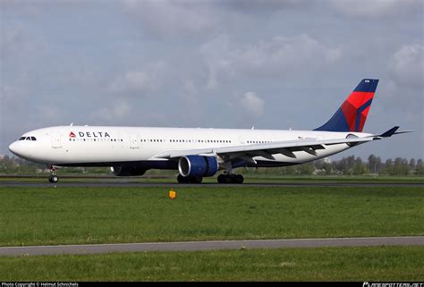 N Nw Delta Air Lines Airbus A Photo By Helmut Schnichels Id