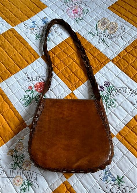 S Etched Leather Saddle Purse Gem