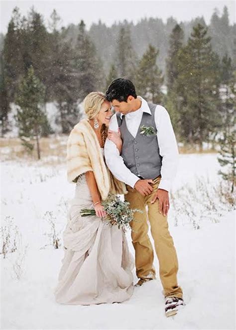 How To Have An Outdoor Winter Wedding Ceremony Outdoor Winter Wedding