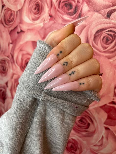 Long Nails Images References Peyman Victoria