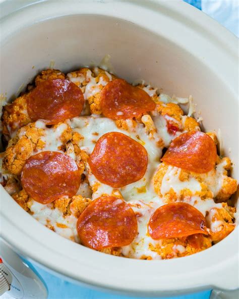 Everyone S Raving About This Cauliflower Pizza Casserole Clean Eating Approved Clean Food Crush