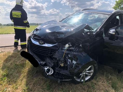 Wypadek w Knyszynie Na drodze krajowej nr 65 zderzyły się hyundai i