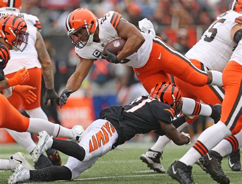 Why the Browns could not get Nick Chubb going against the Bengals: Film Review - cleveland.com