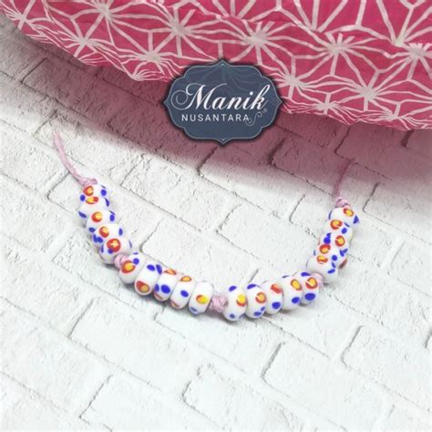 Jual Manik Nusantara Kaca Donut Kecil Biru / Hijau / Merah / Kuning ...