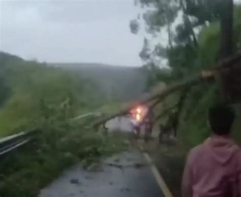 Hujan Semalaman Pagaralam Dikepung Bencana Banjir Dan Jembatan Putus