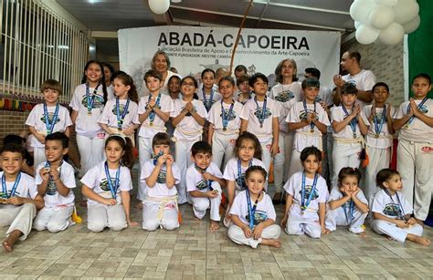 Abad Capoeira Alegria E Companhia