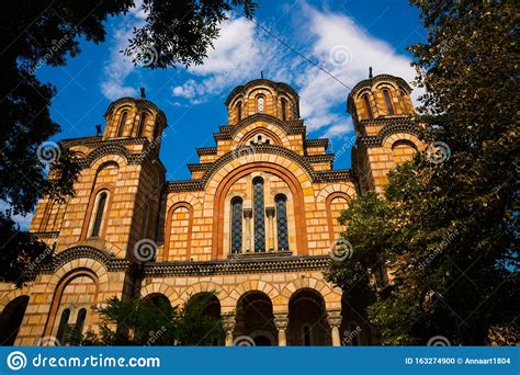 Belgrado Serbia Iglesia De San Marcos En El Fondo Parque Tasmajdan