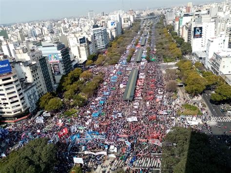 Una Foto De La Marcha De Hoy En La 9 De Julio Rargentina