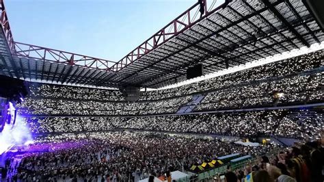 Recensione concerto Max Pezzali a San Siro venerdì 15 luglio 2022