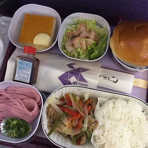 Economy Class Food Vs Business Class Food (38 pics)