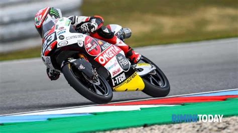 Moto Sulla Pista Di Brno Il Cattolichino Niccol Antonelli Parte