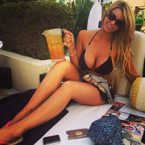 Naked Rachel Burr Added 07 19 2016 By Pepelepu