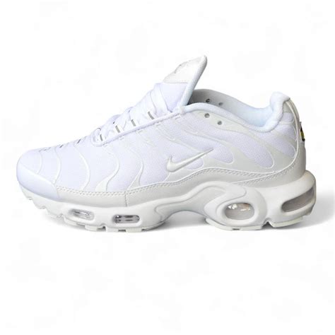 Nike Air Max Tn White — ціна 2552 грн у каталозі Кросівки Купити жіночі речі за доступною ціною