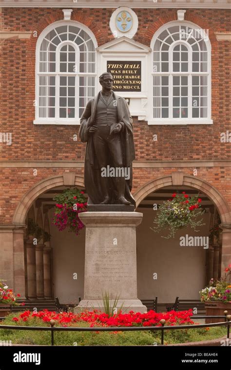 Sir Robert Peel Hospital Hi Res Stock Photography And Images Alamy