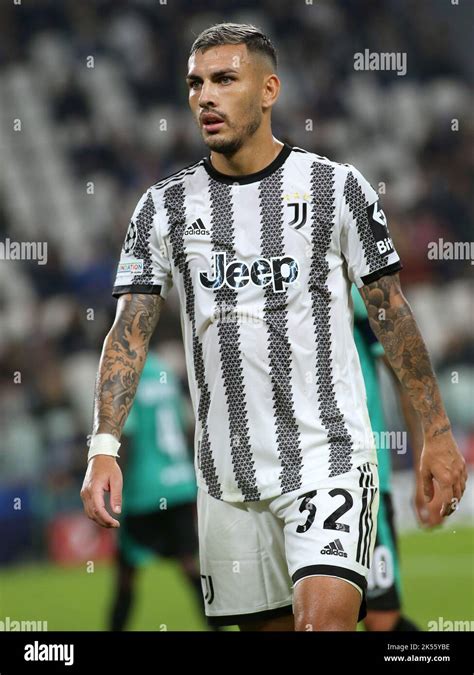 Allianz Stadium Turin Italy October 05 2022 Leandro Paredes