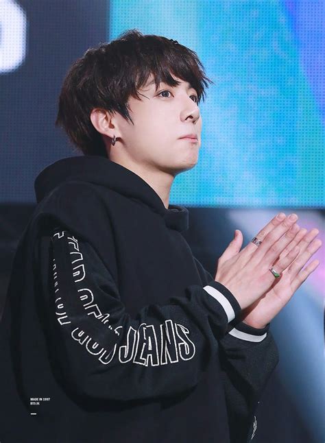 Just 15 Photos To Appreciate How Good Bts Jungkook S Hands Look With Rings On Koreaboo