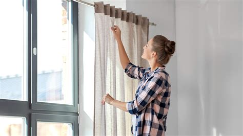 Ingenious Ways To Hang Curtains Without Drilling Holes