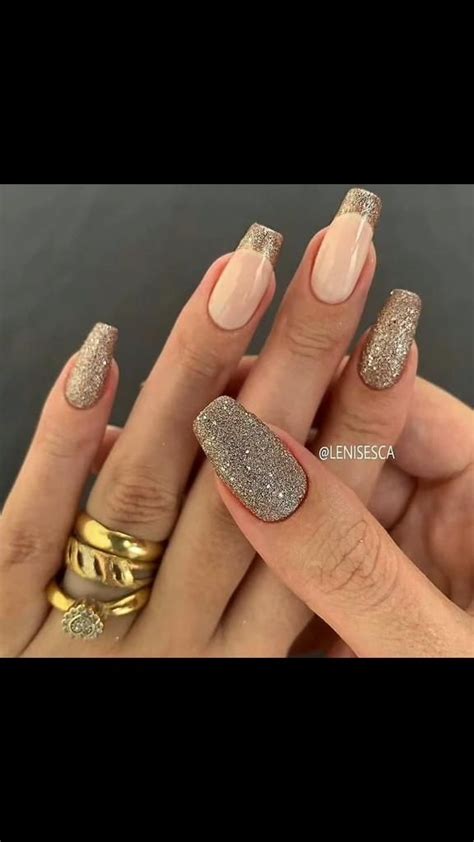 Responde aqui se você usaria ou não Unhas decoradas Unhas elegantes