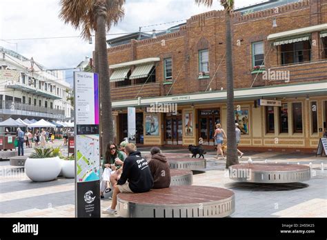 The Corso In Manly Beach Sydney With The Hotel Steyne Public House In