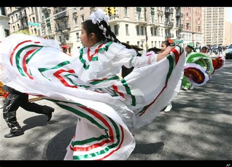 A Brief History Of Baile Folklorico | Cinco de mayo, Mayo