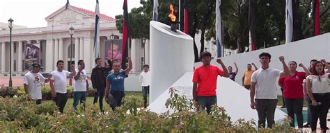 Managua Juventud Rinde Homenaje A H Roes Y M Rtires De La Revoluci N