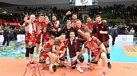 Superlega