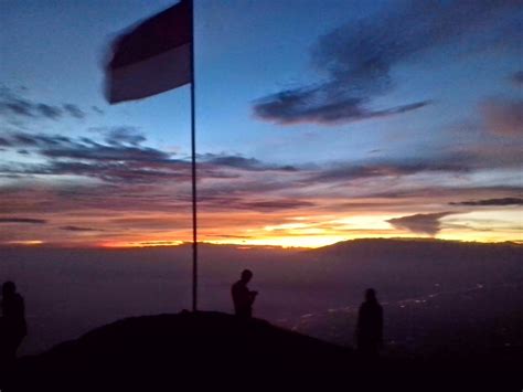 Pendakian Gunung Penanggungan Jawa Timur - Cah Bantul