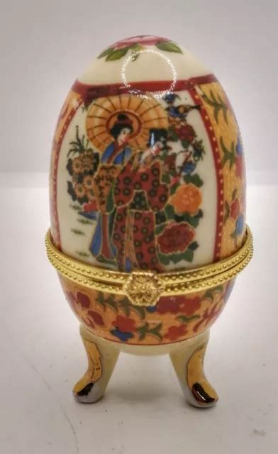 BELLE BOÎTE À bijoux japonaise en porcelaine en forme d œuf XXe EUR 49