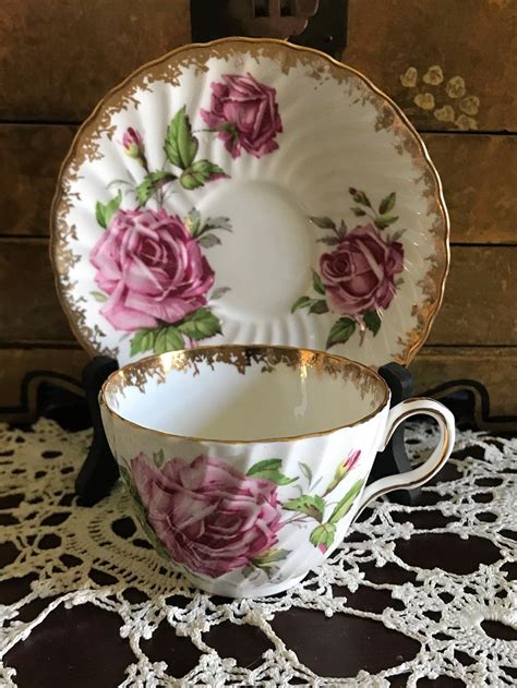 Aynsley Teacup And Saucer Set Swirl Pink Rose Fluted Tea Cup With Gold