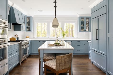 Benjamin Moore Woodlawn Blue A Calming Blue Green Paint Color