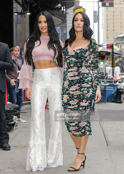 Nikki bella and brie bella of the bella twins visit extra at h m – Artofit