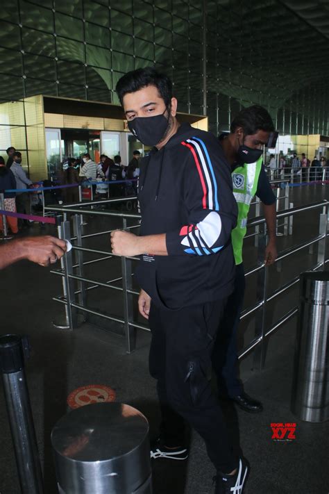 Sachin Jigar Spotted At Airport Departure - Gallery - Social News XYZ