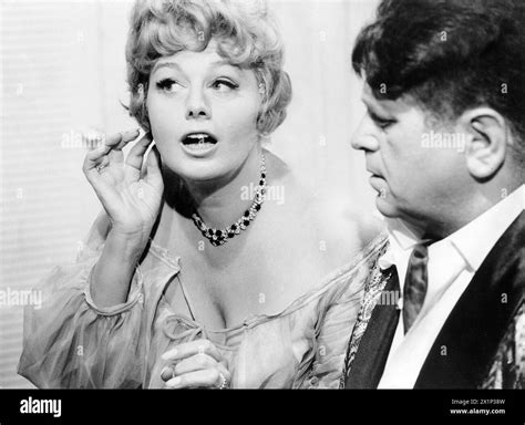 Shelley Winters Bert Freed On Set Of The Film Wild In The Streets American International