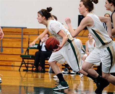 Womens Basketball Falls To Norwich University 77 52 Elms College