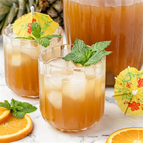 Pineapple Skin Tea A No Waste Recipe Entirely Elizabeth